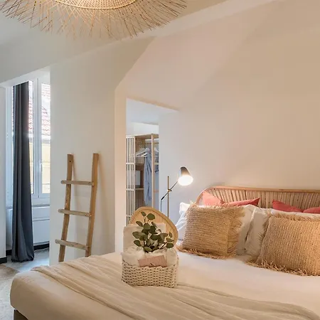 Ensemble Di Vayadu 3*