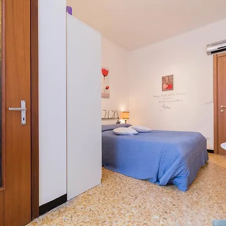 Vendégház Ensemble Di Vayadu Alassio