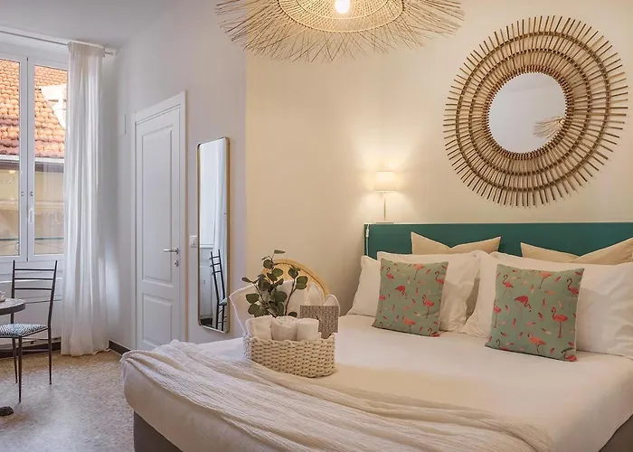 Ensemble Di Vayadu 3* Alassio