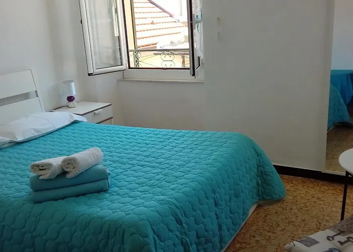 Ensemble Di Vayadu 3* Alassio