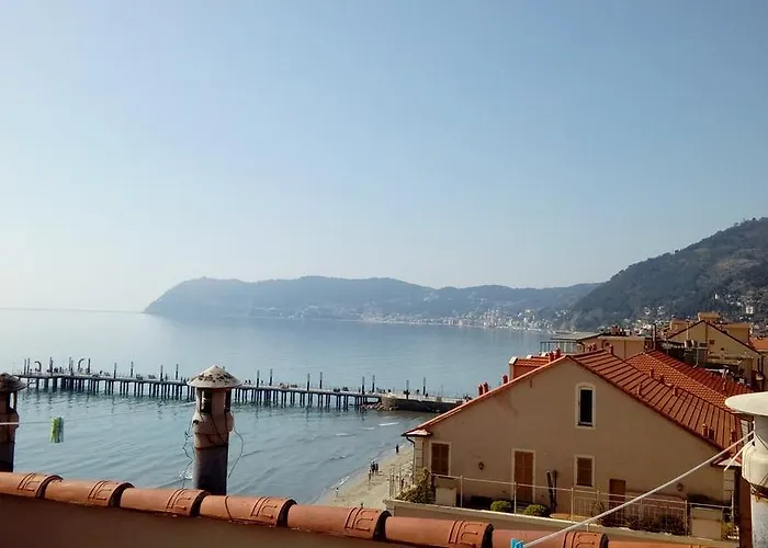 Ensemble Di Vayadu Alassio