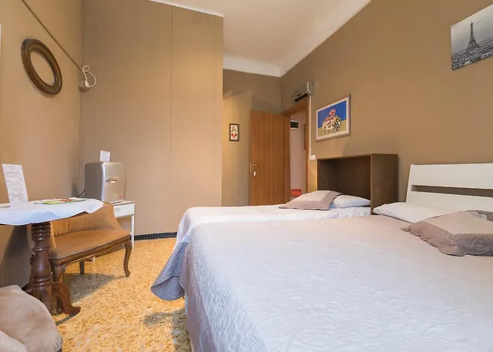 Ensemble Di Vayadu Alassio